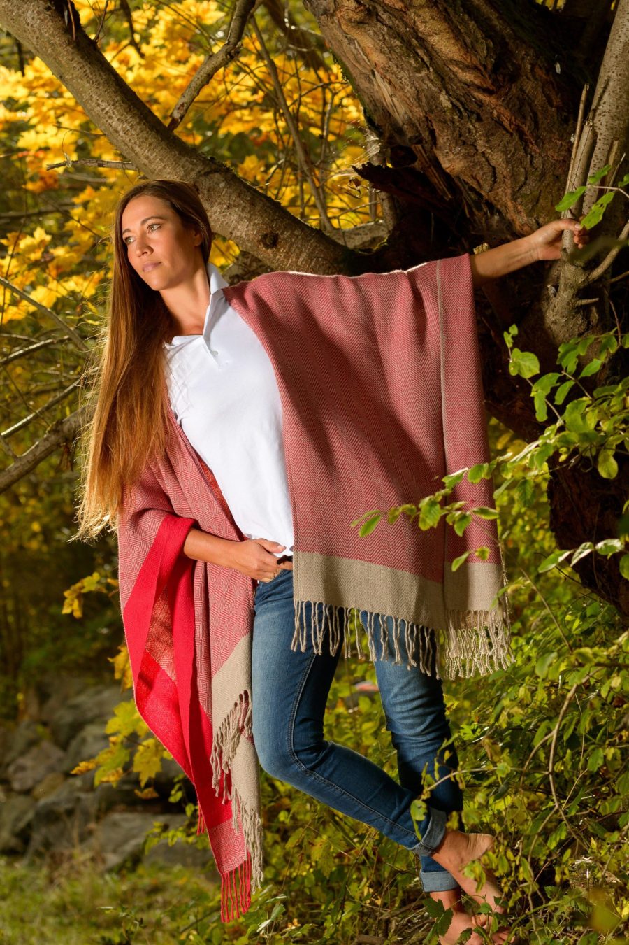 Ethnicrot-1-e1638529724489-scaled Damen Poncho Ethnic